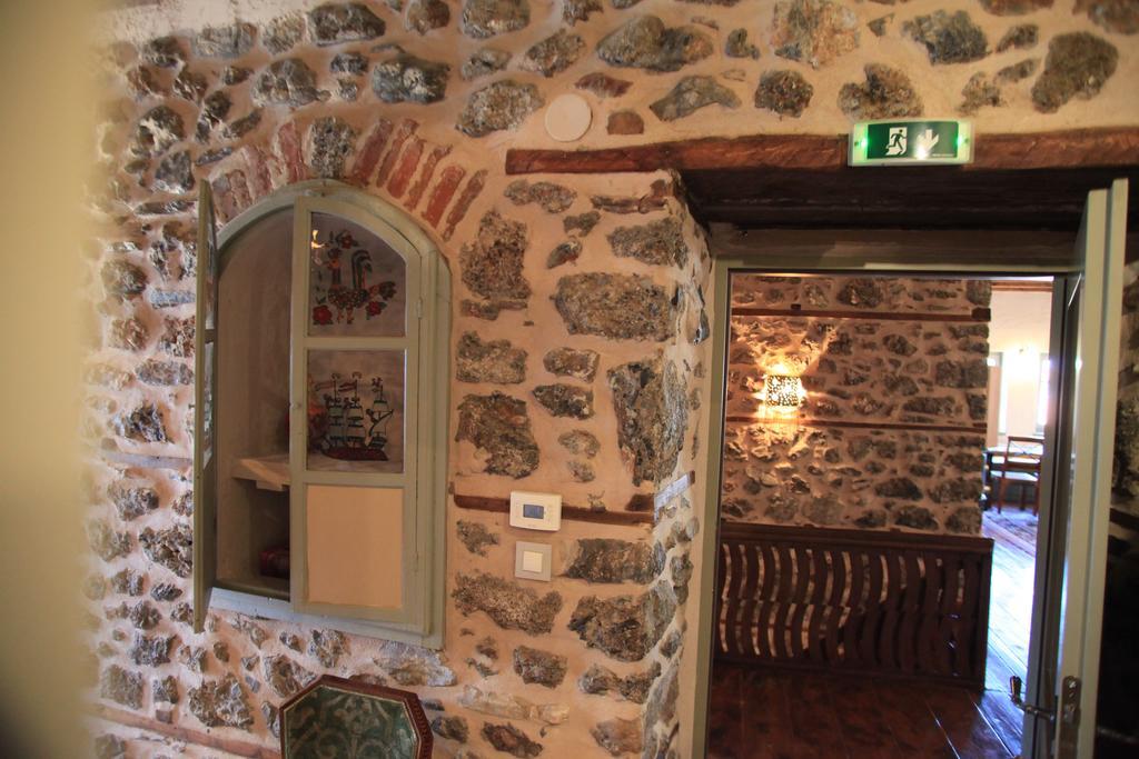 Bayiri Petit Pension Litóhoro Kültér fotó