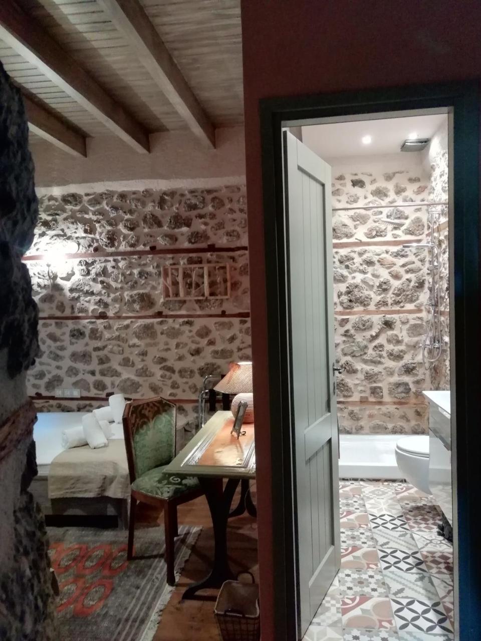 Bayiri Petit Pension Litóhoro Kültér fotó